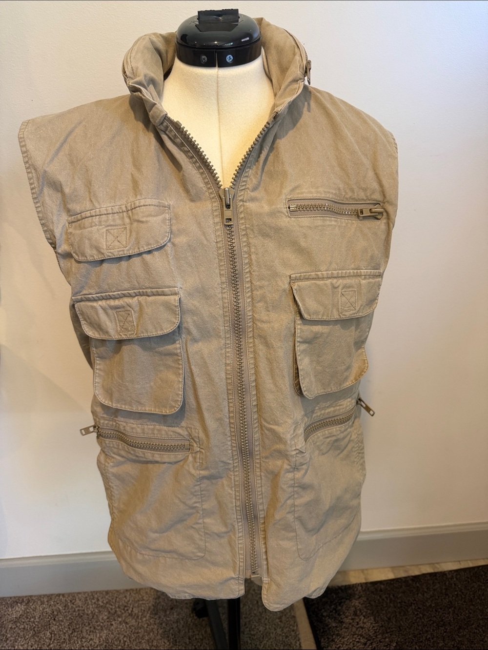 Vintage 1980s Banana Republic Travel & Safari Vest Large Photographer Utility